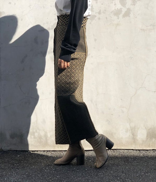 TAN/MOSAIC PATTERN SKIRT(KHAKI×BLACK)
