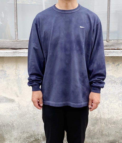 DESCENDANT/CACHALOT STRIP TIE DYE LS (NAVY)