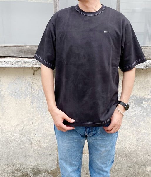 DESCENDANT/CACHALOT STRIP TIE DYE SS (BLACK)