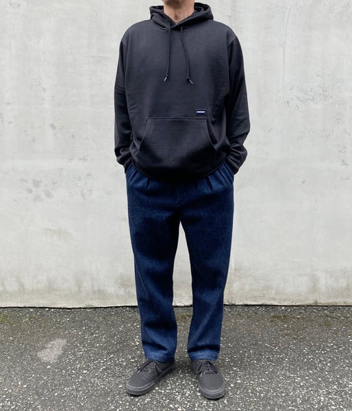 DESCENDANT/BOX HOODED SWEATSHIRT (BLACK)