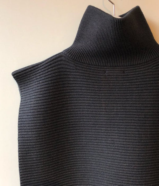 FUMIKA_UCHIDA/PULL HIGH-NECK BIB SWEATER (CHLBRW)