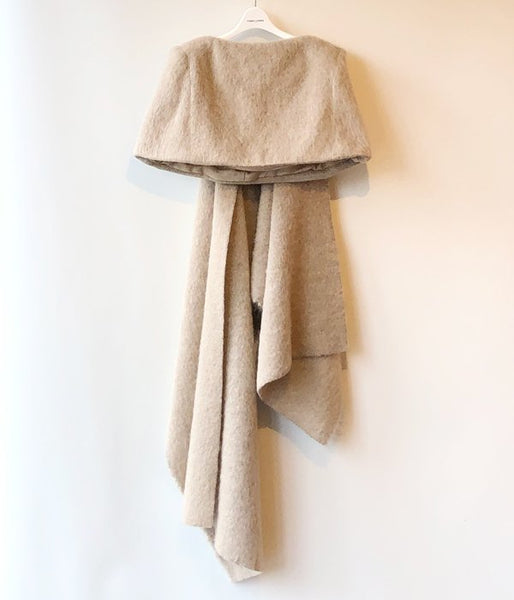 FUMIKA_UCHIDA/MOHAIR SHAGGY STOLE PONCHO (BEIGE)