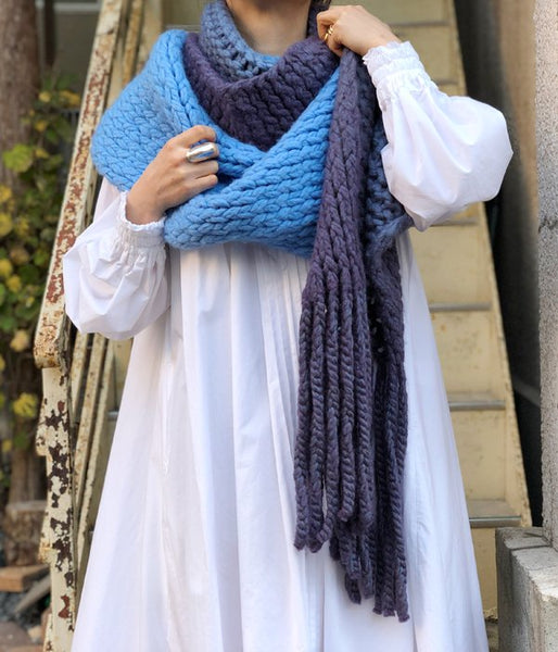 FUMIKA_UCHIDA/HAND-KNIT STOLE PONCHO(SAX/PURPLE)