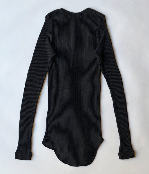FUMIKA_UCHIDA/WOOL/SILK_NEEDLE DRAWING HENLEY-NECK(FADE BLACK)