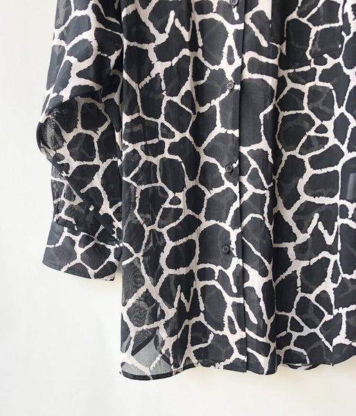 WRYHT/ONE-PIECE COLLAR BLOUSE(GIRAFFE/BLACK)