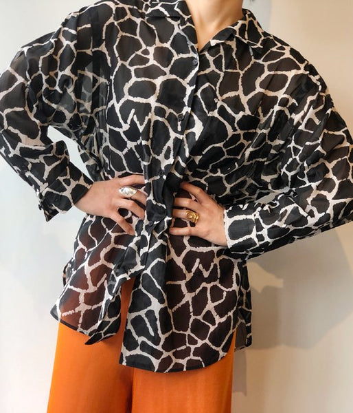 WRYHT/ONE-PIECE COLLAR BLOUSE(GIRAFFE/BLACK)