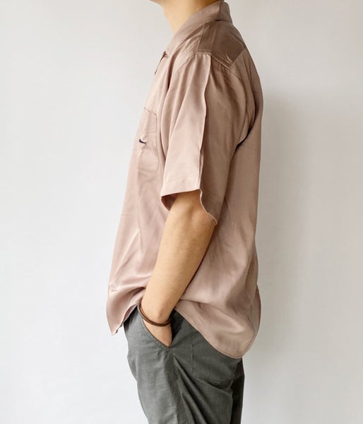 DESCENDANT/PIER SATIN SS SHIRT (PINK)