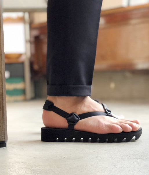 ERA./TAPE BAREFOOT SANDAL (BLACK)