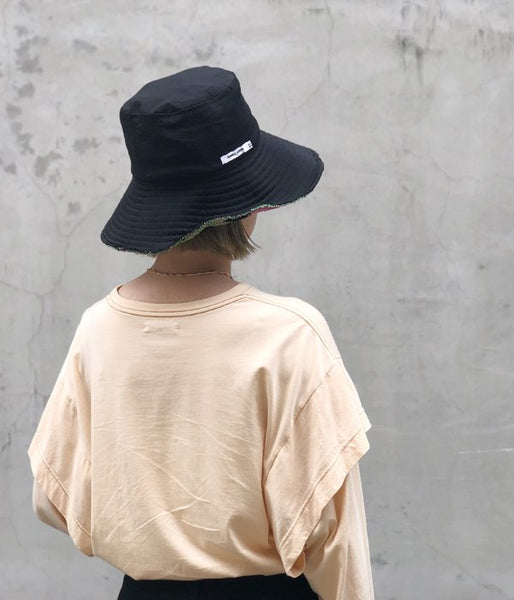 FUMIKA_UCHIDA/Pile/FLORAL REVERSIBLE BUCKET HAT(BLACK)