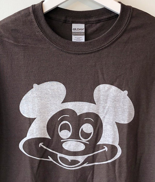 CALIFORNIA STORE/AKKY TEE(DARKBROWN)