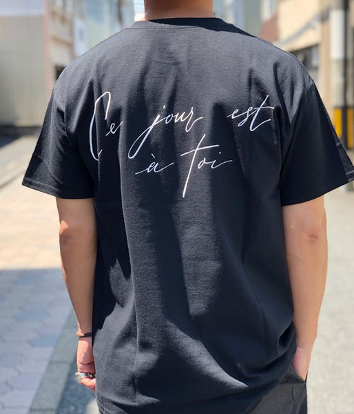 DESCENDANT/Ce jour SS TEE (BLACK)