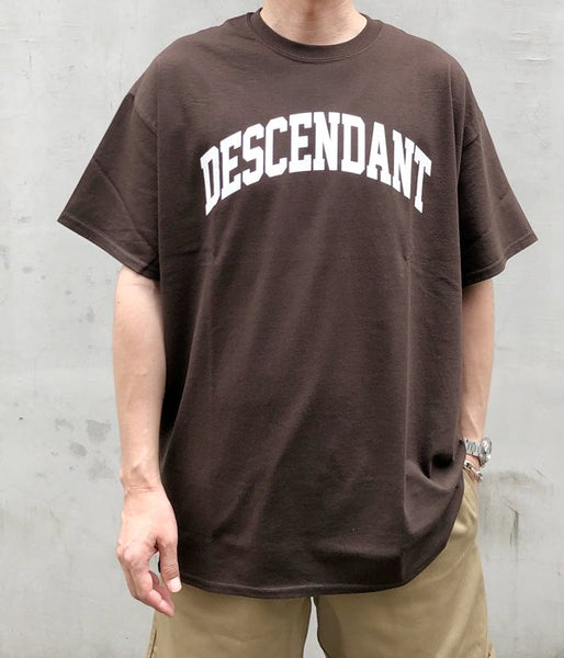 DESCENDANT/TEAM SS TEE (BROWN)