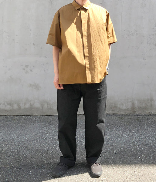 POLYPLOID/SHORT SLEEVE SHIRT C (LIGHT BROWN)