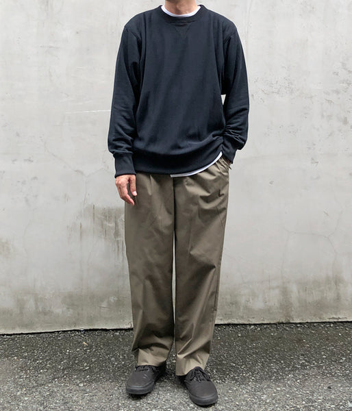 Manual Alphabet/QUICK DRY CREW NECK (BLACK)