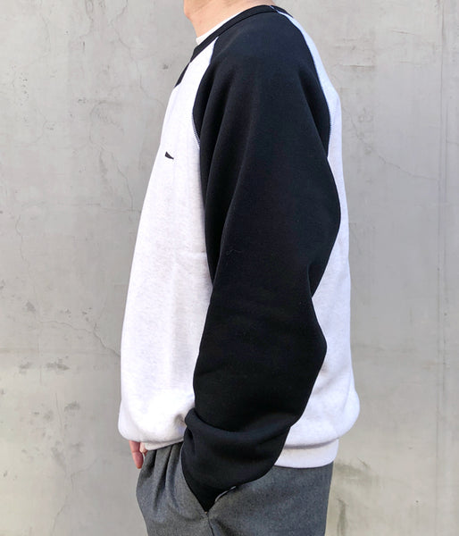 DESCENDANT/E.P CREW NECK (WHITE×BLACK)