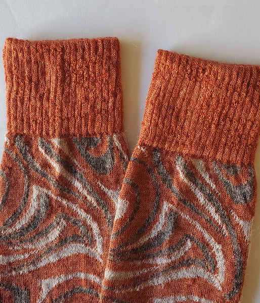 FUMIKA_UCHIDA/MOHAIR GEOMETRY SOCKS(APRICOTORANGE)