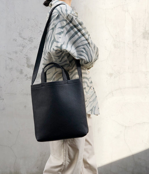 Aeta/PEBBLE GRAIN LEATHER SHOULDER TOTE S(BLACK)