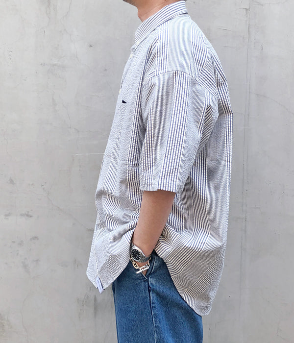 DESCENDANT/KENNEDY'S SEERSUCKER SHIFT STRIPE SS SHIRT (BLUE)