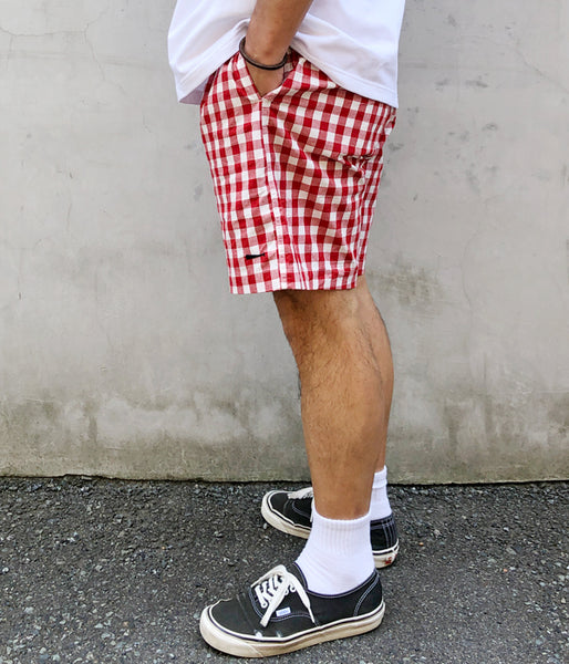 DESCENDANT/SHORE GINGHAM SHORTS (RED)