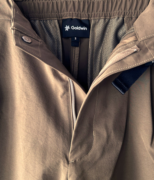 Goldwin/ONE TUCK TAPERED STRETCH PANTS (TAUPE GRAY)