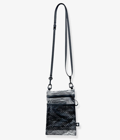 Goldwin/DYNEEMA SACOCHE BAG (CHARCOAL GRAY)