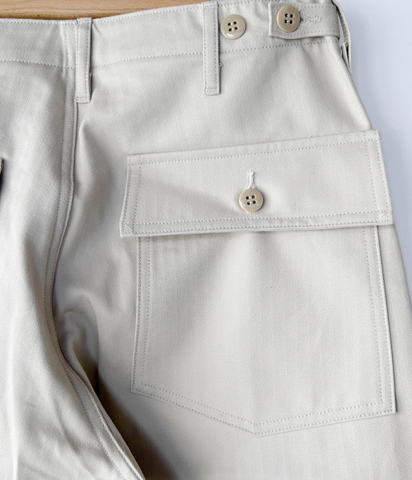 パンツ INTERIM BAKER PANTS IVORY INTERIM/ORGANIC COTTON HBT TWILL BAKER PANTS (IVORY)