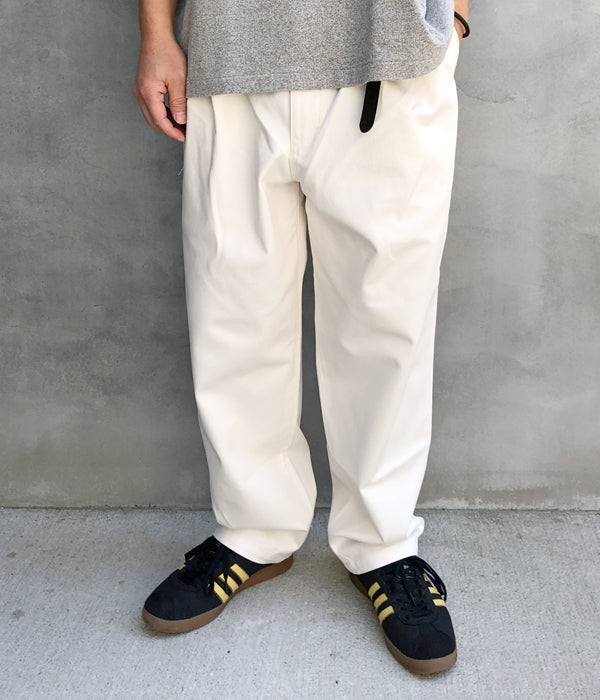 DESCENDANT/DC-3 ORGANIC COTTON TWILL TROUSERS (WHITE)