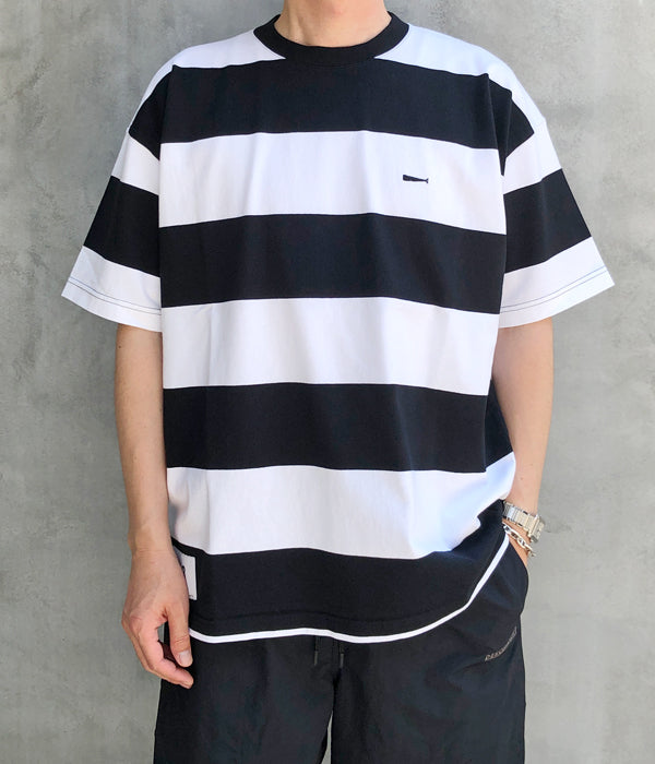 DESCENDANT ラガーシャツ 1 ブラック/ホワイト DESCENDANT/HORIZONTAL STRIPE SS (BLACK)