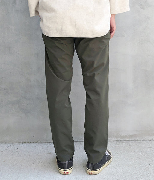 Goldwin/SLIM TAPERED STRETCH PANTS (OLIVE GREEN)