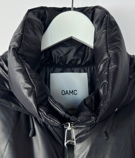 OAMC × Goldwin/DOWN JACKET (MENS) (BLACK)