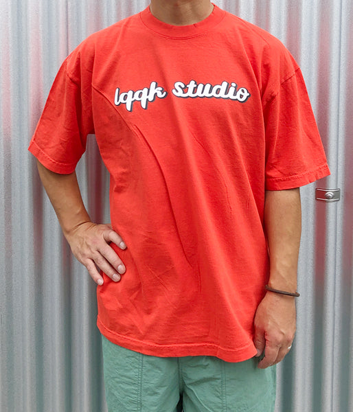 LQQK Studio/SCRIPTLOGO S/S TEE (ORANGE)