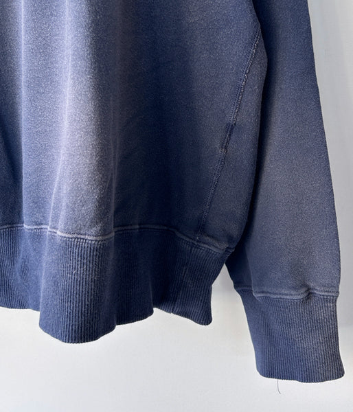 INTERIM/VINTAGE FADE BOTH V-GAZETTE SWEAT SHIRT (NASU)