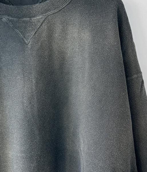 INTERIM/VINTAGE FADE BOTH V-GAZETTE SWEAT SHIRT (SUMI)