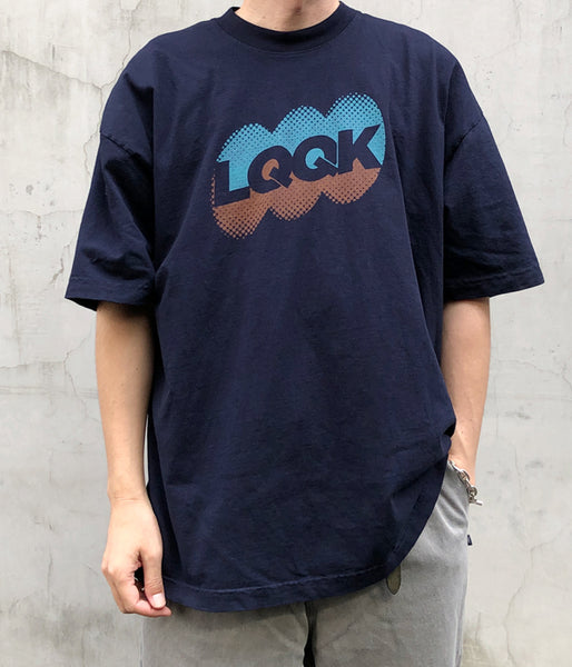 LQQK Studio/OVAL SPORTS LOGO S/S TEE (NAVY)