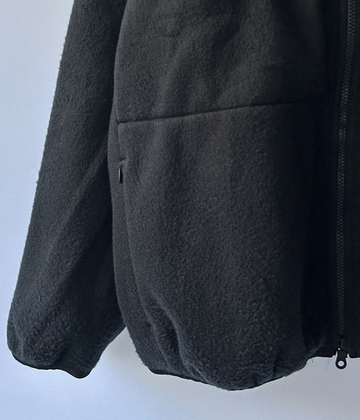 blurhms ROOTSTOCK/LEVEL3 FLEECE JACKET (BLACK)