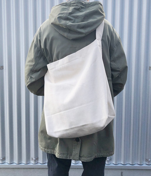 ERA./BIG SHOULDER BAG (WHITE)