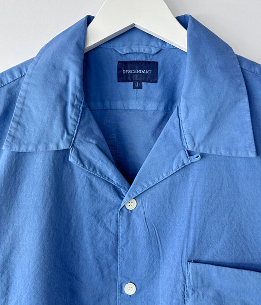 DESCENDANT/S WIND OPEN COLLAR SS SHIRT PIGMENT DYE (BLUE)