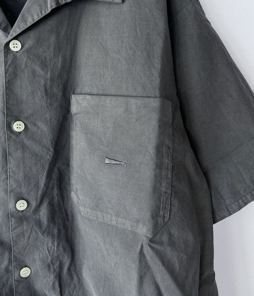 DESCENDANT/S WIND OPEN COLLAR SS SHIRT PIGMENT DYE (GRAY)