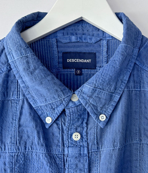DESCENDANT/DISTRIBUTION PATCHWORK SS SHIRT PIGMENT DYE (BLUE)