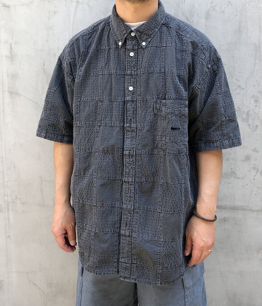 DESCENDANT/DISTRIBUTION PATCHWORK SS SHIRT PIGMENT DYE (GRAY)