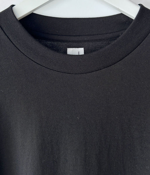 blurhms ROOTSTOCK/SILK COTTON 20/80 S/S TEE WIDE (Black)