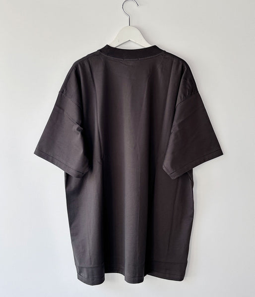 INTERIM/ HIGH GAUGE SUVIN JERSEY S/S TEE (SMOKE BLACK)