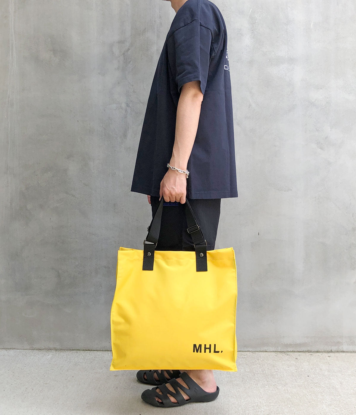 MHL トートバッグ MHL. トートバッグ ADJUSTABLE STRAP TOTE レディース メンズ