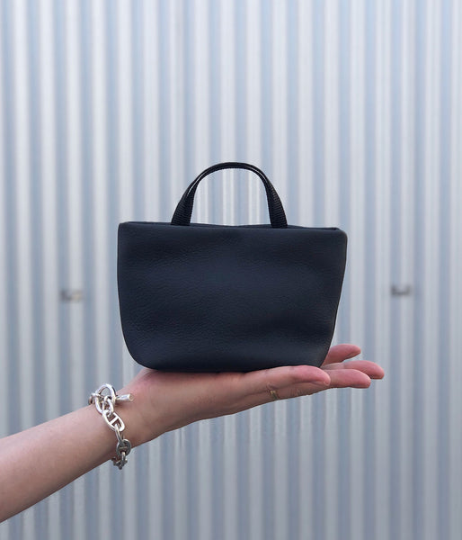 ERA./EO SHRINK SO TINY TOTE BAG