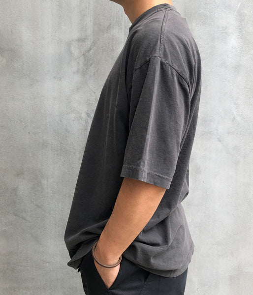 LQQK Studio/CAVEMAN TEE (BLACK)