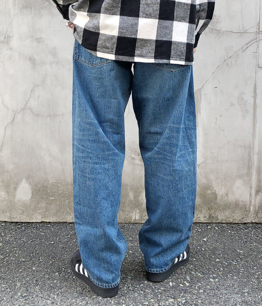 DESCENDANT/1995 DENIM TROUSERS BAGGY LIGHT WASH (INDIGO)