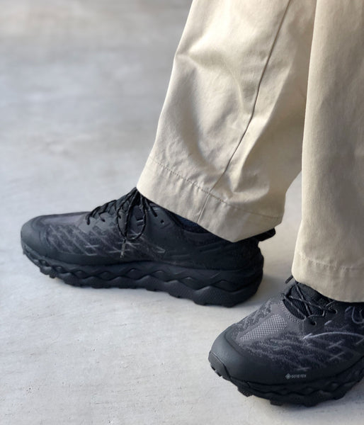 Mizuno Sportstyle/WAVE MUJIN LS GTX (BLACK)