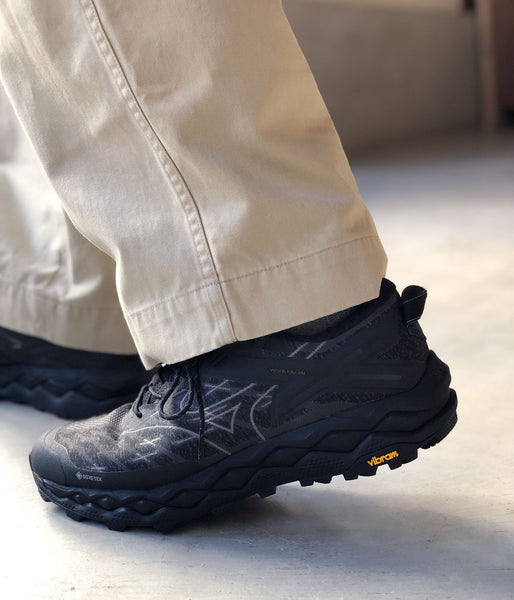 Mizuno Sportstyle/WAVE MUJIN LS GTX (BLACK)