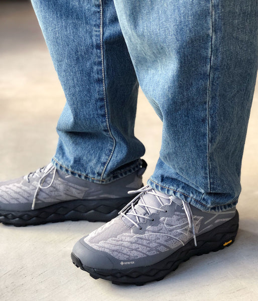 Mizuno Sportstyle/WAVE MUJIN LS GTX (LIGHT GRAY × GRAY × DARK GRAY)