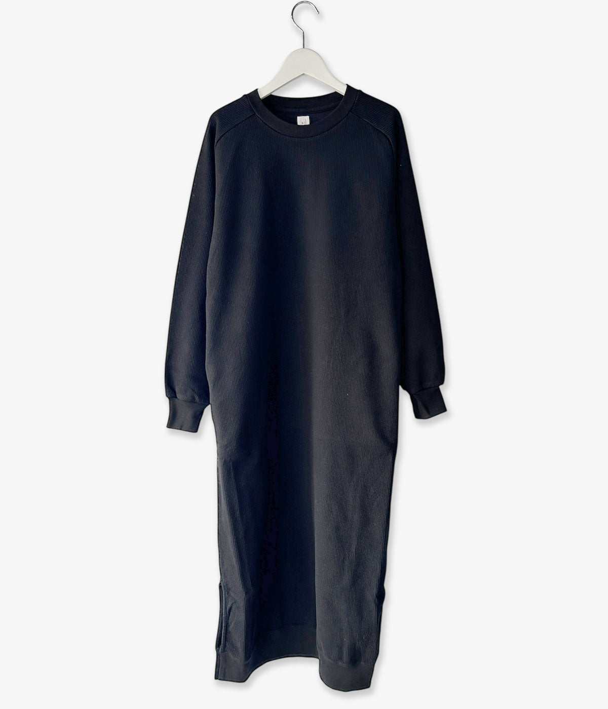 blurhms ROOTSTOCK/ROUGH&SMOOTH CREW-NECK DRESS (BLACK)